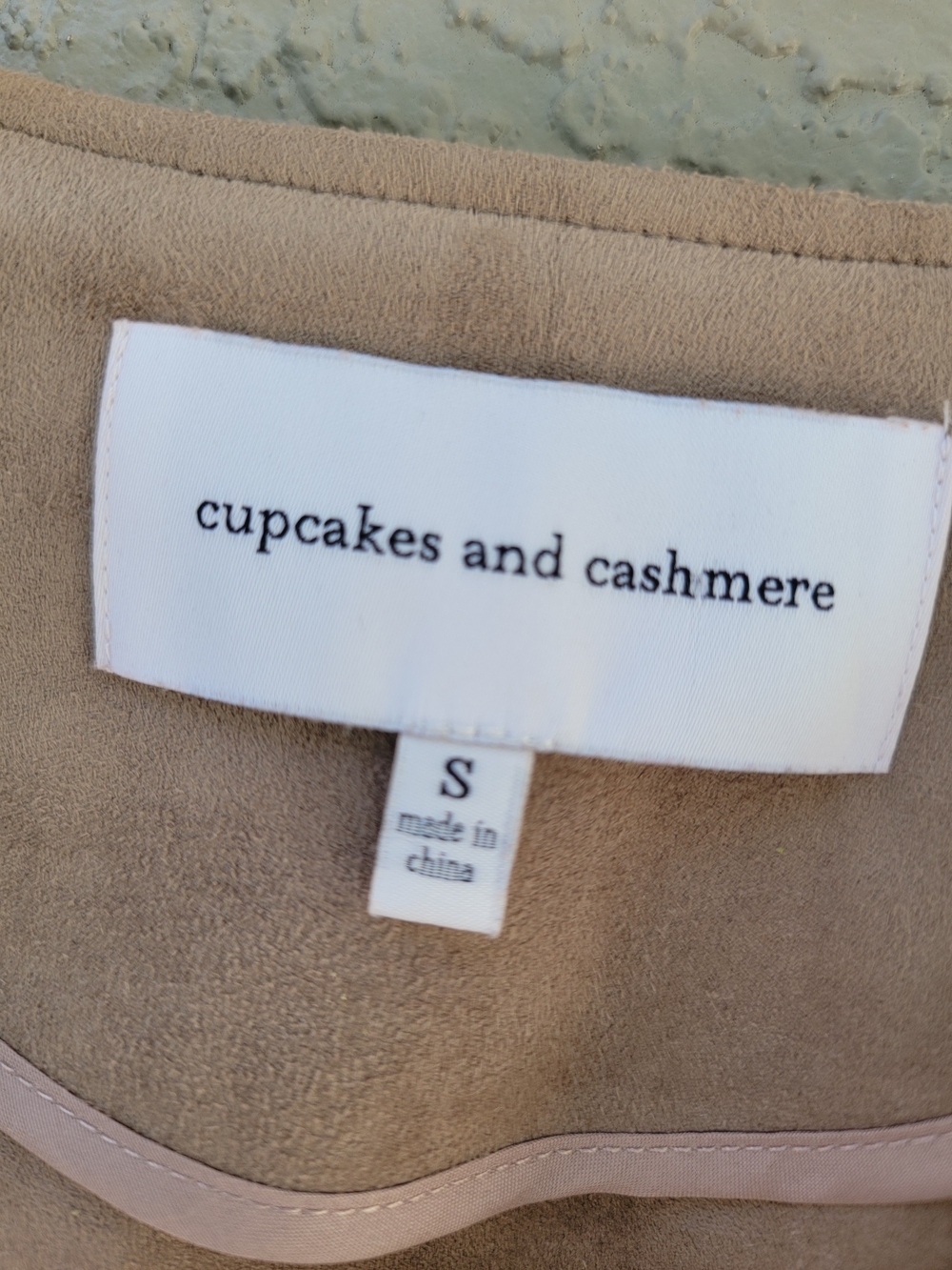 Cupcakes and Cashmere Faux Suede Fringe Jacket Tan Boho Western cowgirl Small - Picture 2 of 10